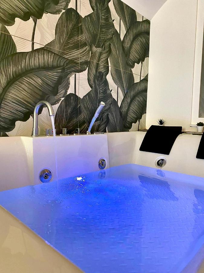 Dimora Di Donna Lägenhet Monopoli Exteriör bild